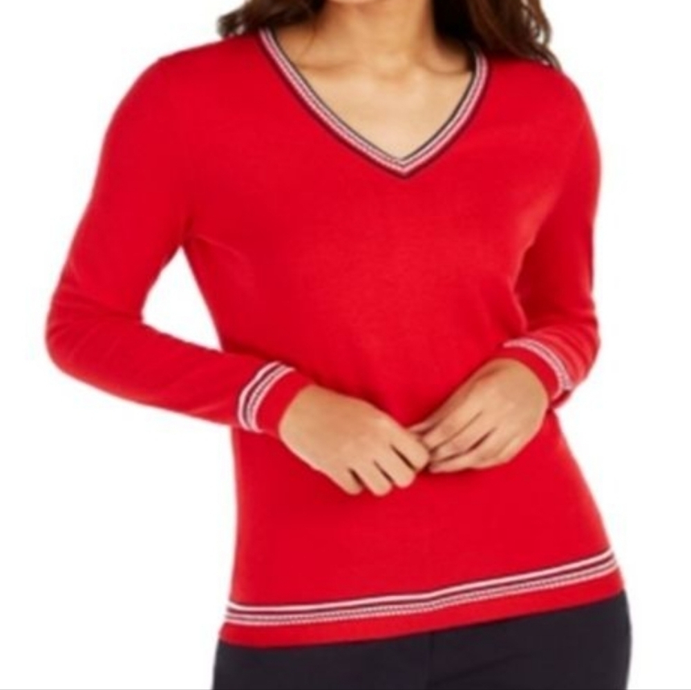 Tommy Hilfiger V neck Hem Embellished Sweater